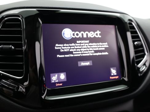 Used 2020 Jeep Compass Limited FWD image 23