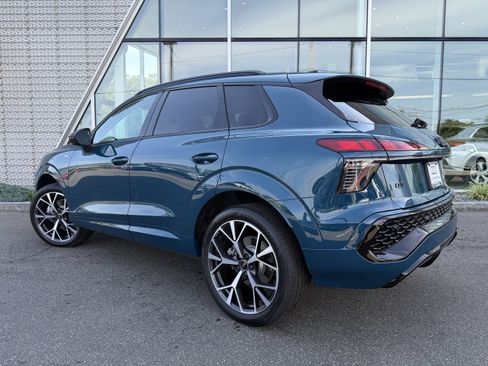 New 2026 Audi Q3 quattro 2.0T AWD/4WD image 3