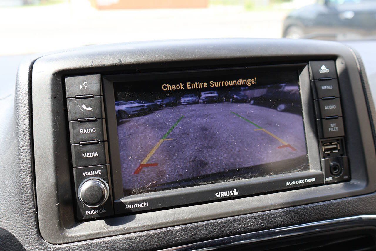 Used 2018 Dodge Grand Caravan SE FWD image 27