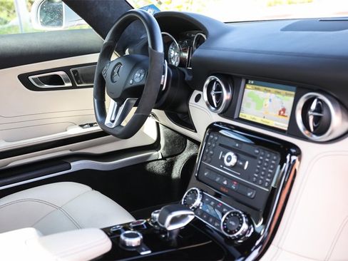 Used 2012 Mercedes-Benz SLS AMG Coupe image 45