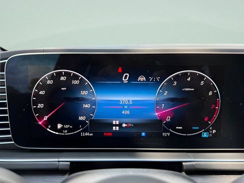 Used 2026 Mercedes-Benz GLS 580 4MATIC image 13