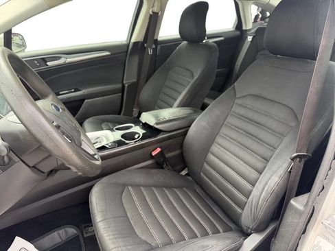Used 2013 Ford Fusion SE FWD image 13