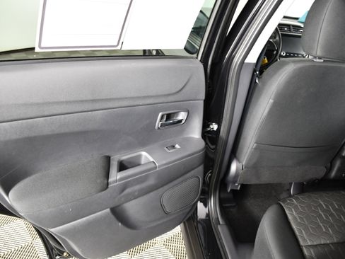 Used 2024 Mitsubishi Outlander Sport LE AWD/4WD image 44