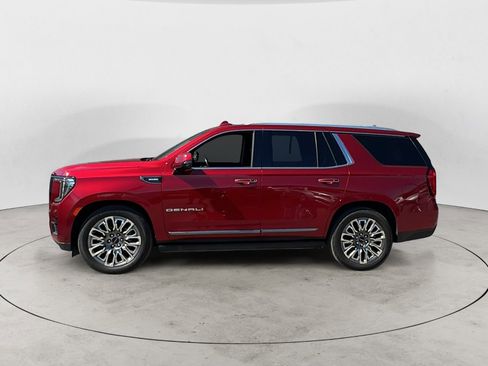 Used 2023 GMC Yukon Denali Ultimate AWD/4WD image 3