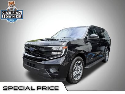 Used 2025 Ford Expedition Active