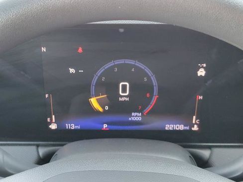 Used 2025 Chevrolet TrailBlazer LT FWD image 19