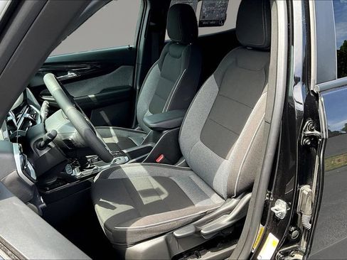 Used 2024 Chevrolet TrailBlazer LT AWD/4WD image 17