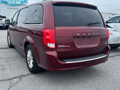 Used 2019 Dodge Grand Caravan SXT FWD image 5