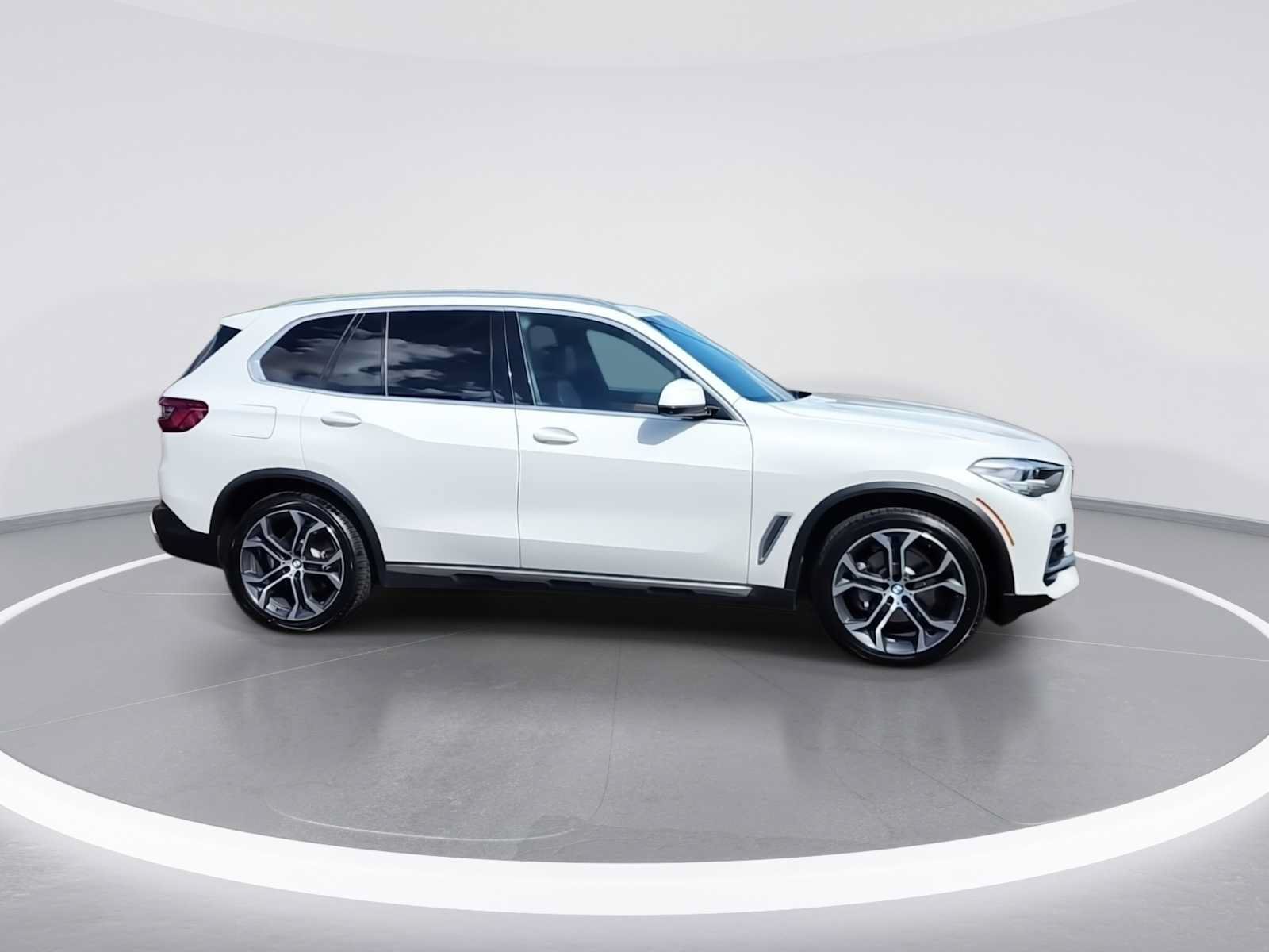 Used 2019 BMW X5 xDrive40i w/ Premium Package 2 AWD/4WD image 9