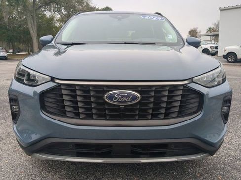 Used 2024 Ford Escape Platinum image 9