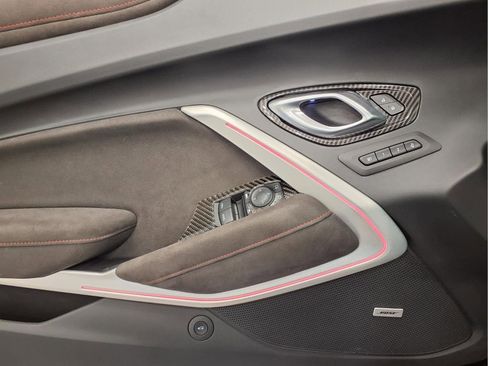 Used 2022 Chevrolet Camaro ZL1 RWD image 17