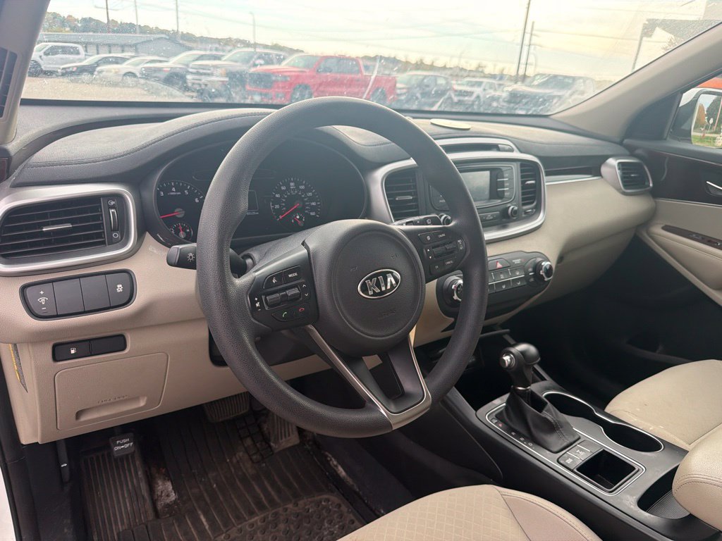 Used 2018 Kia Sorento LX AWD/4WD image 10