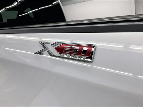 Used 2023 GMC Sierra 1500 Pro w/ Pro Value Package AWD/4WD image 9