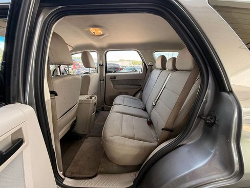 Used 2012 Ford Escape XLT FWD image 11