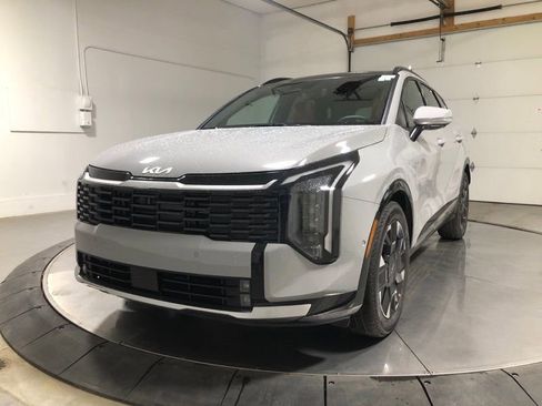 New 2026 Kia Sportage SX FWD image 3