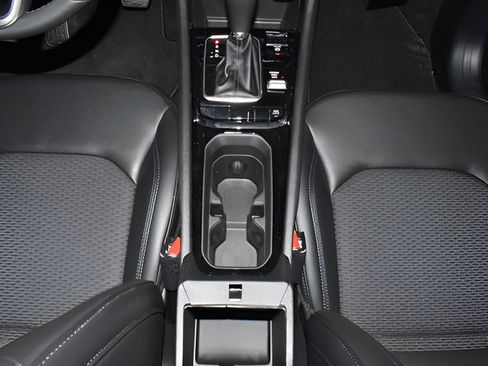New 2026 Jeep Compass Latitude AWD/4WD image 18