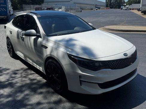 Used 2016 Kia Optima EX w/ Premium Package FWD image 3