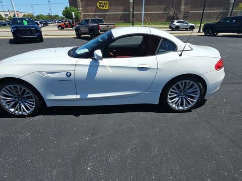 Used 2012 BMW Z4 sDrive35i RWD image 6