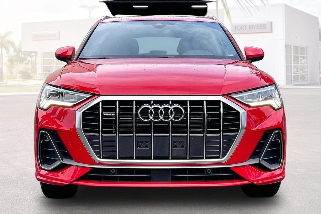 Used 2025 Audi Q3 2.0T Premium AWD/4WD image 24