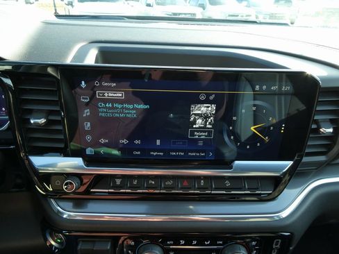 Certified 2024 Chevrolet Silverado 2500 High Country w/ Technology Package image 28