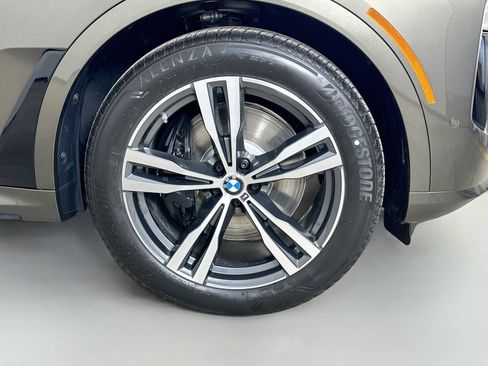New 2027 BMW X7 xDrive40i w/ Executive Package AWD/4WD image 10
