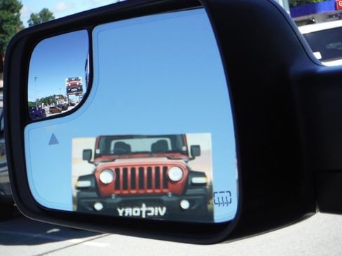 Used 2023 RAM 1500 Big Horn AWD/4WD image 6