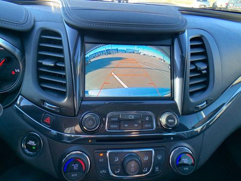 Used 2017 Chevrolet Impala Premier w/ Enhanced Convenience Package image 21