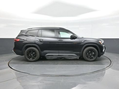 New 2026 Volkswagen Atlas Peak Edition AWD/4WD image 8