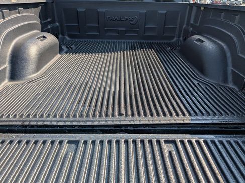 Used 2024 RAM 2500 Big Horn AWD/4WD image 15
