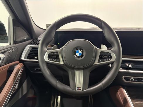 Used 2024 BMW X6 xDrive40i w/ Premium Package image 30