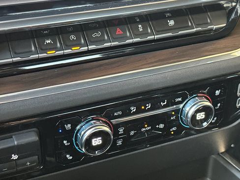 Certified 2023 GMC Sierra 1500 SLT w/ SLT Premium Package image 20