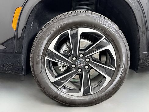 Used 2025 Buick Enclave Sport Touring w/ Power Package image 32