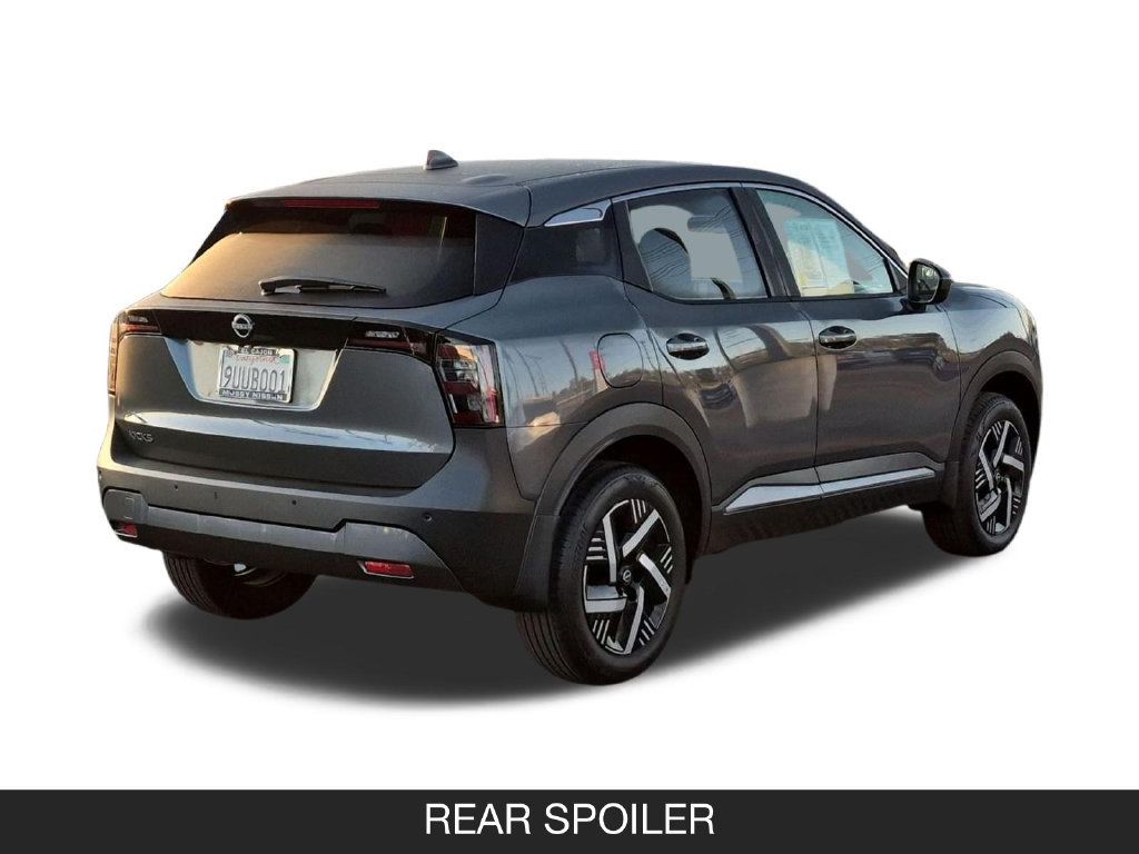 Certified 2025 Nissan Kicks SV FWD image 9