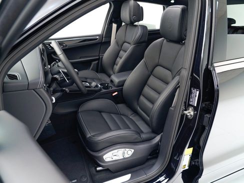 New 2026 Porsche Macan S image 5