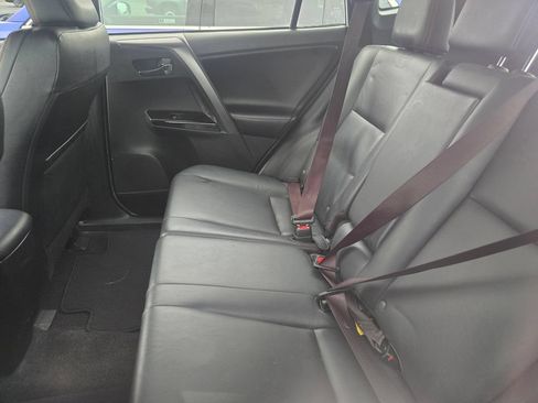 Used 2018 Toyota RAV4 SE w/ Protection Package AWD/4WD image 20