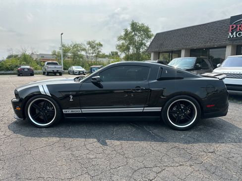 Used 2010 Ford Mustang Shelby GT500 RWD image 2