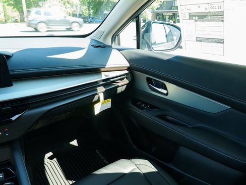 New 2025 Nissan Murano SL image 10