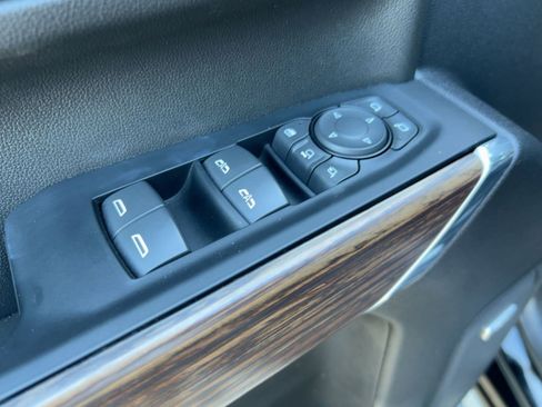 Used 2023 Chevrolet Silverado 3500 High Country image 21