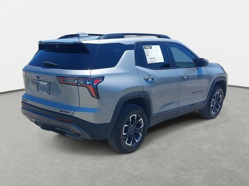 Used 2025 Chevrolet Equinox ACTIV w/ Safety and Technology Package FWD image 5