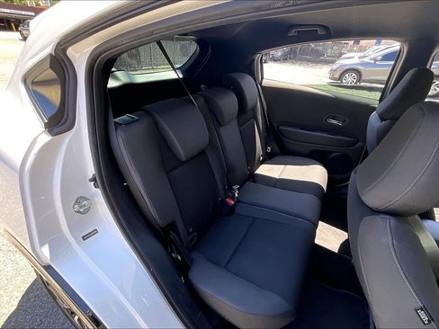 Used 2020 Honda HR-V Sport image 26