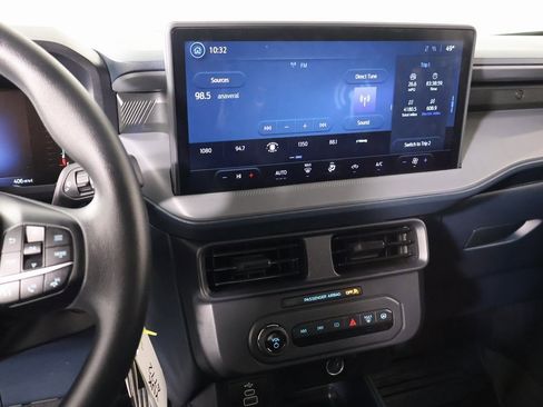 Used 2025 Ford Maverick XL image 5