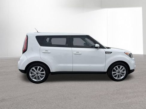 Used 2019 Kia Soul + FWD image 38