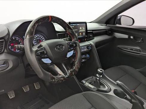 Used 2020 Hyundai Veloster N image 22