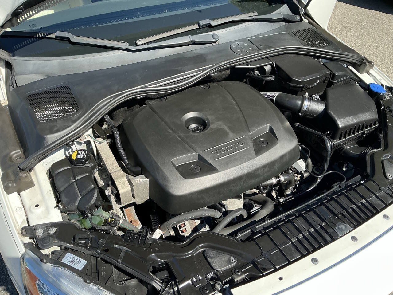 Used 2016 Volvo S60 T5 Premier w/ Convenience Package FWD image 18
