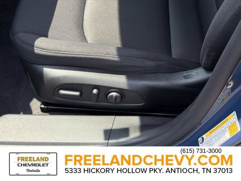 Used 2024 Chevrolet Malibu LT FWD image 23