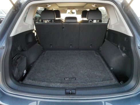 Used 2022 Volkswagen Tiguan SE image 18