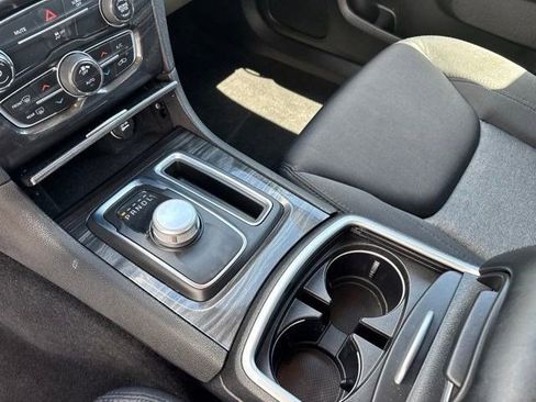 Used 2021 Chrysler 300 Touring w/ Sport Appearance Package RWD image 25