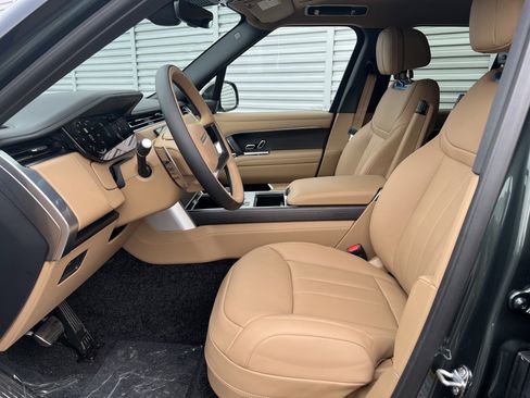New 2026 Land Rover Range Rover SE image 7