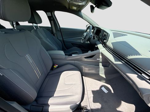 New 2026 Hyundai Elantra Sport FWD image 20