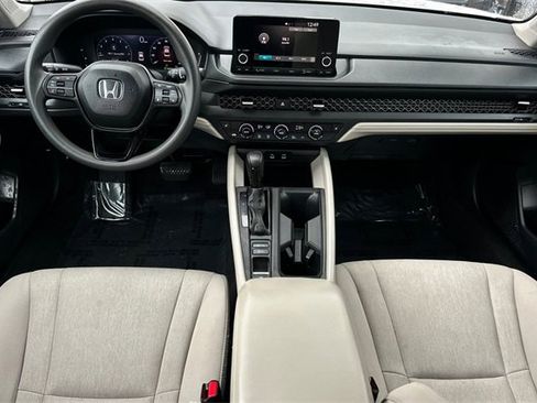 Certified 2023 Honda Accord EX image 14